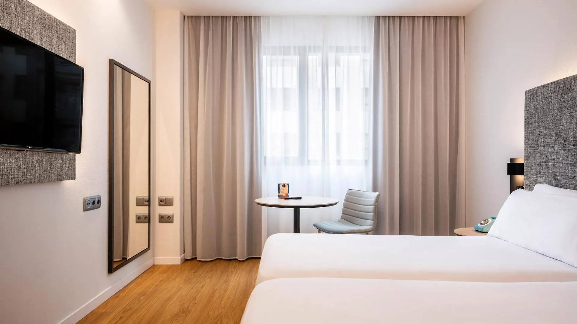 Hotel Barcelona Aeropuerto, affiliated by Meliá El Prat de Llobregat 4*,  España