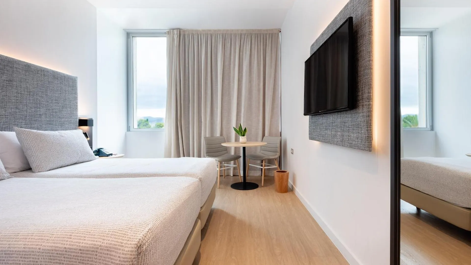 Innside By Melia Barcelona Aeropuerto El Prat de Llobregat Hotel