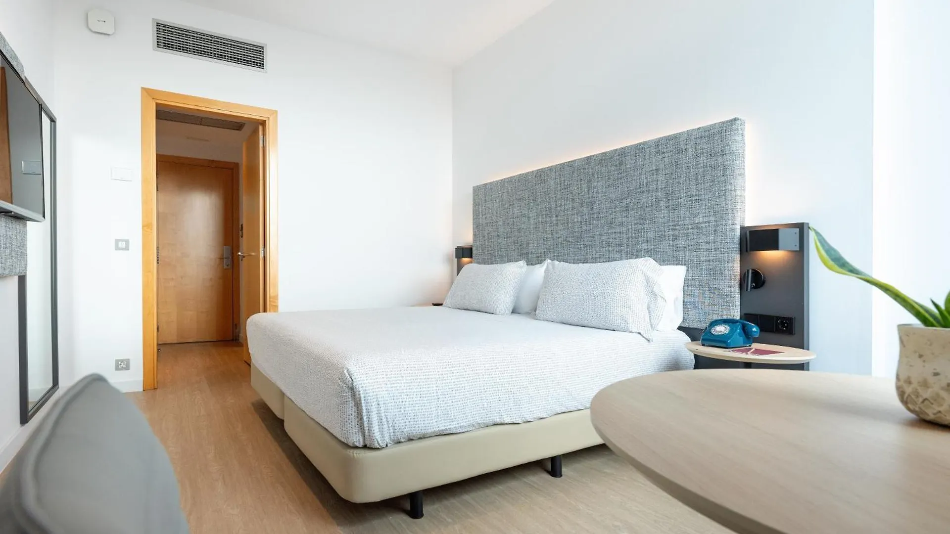 Innside By Melia Barcelona Aeropuerto El Prat de Llobregat