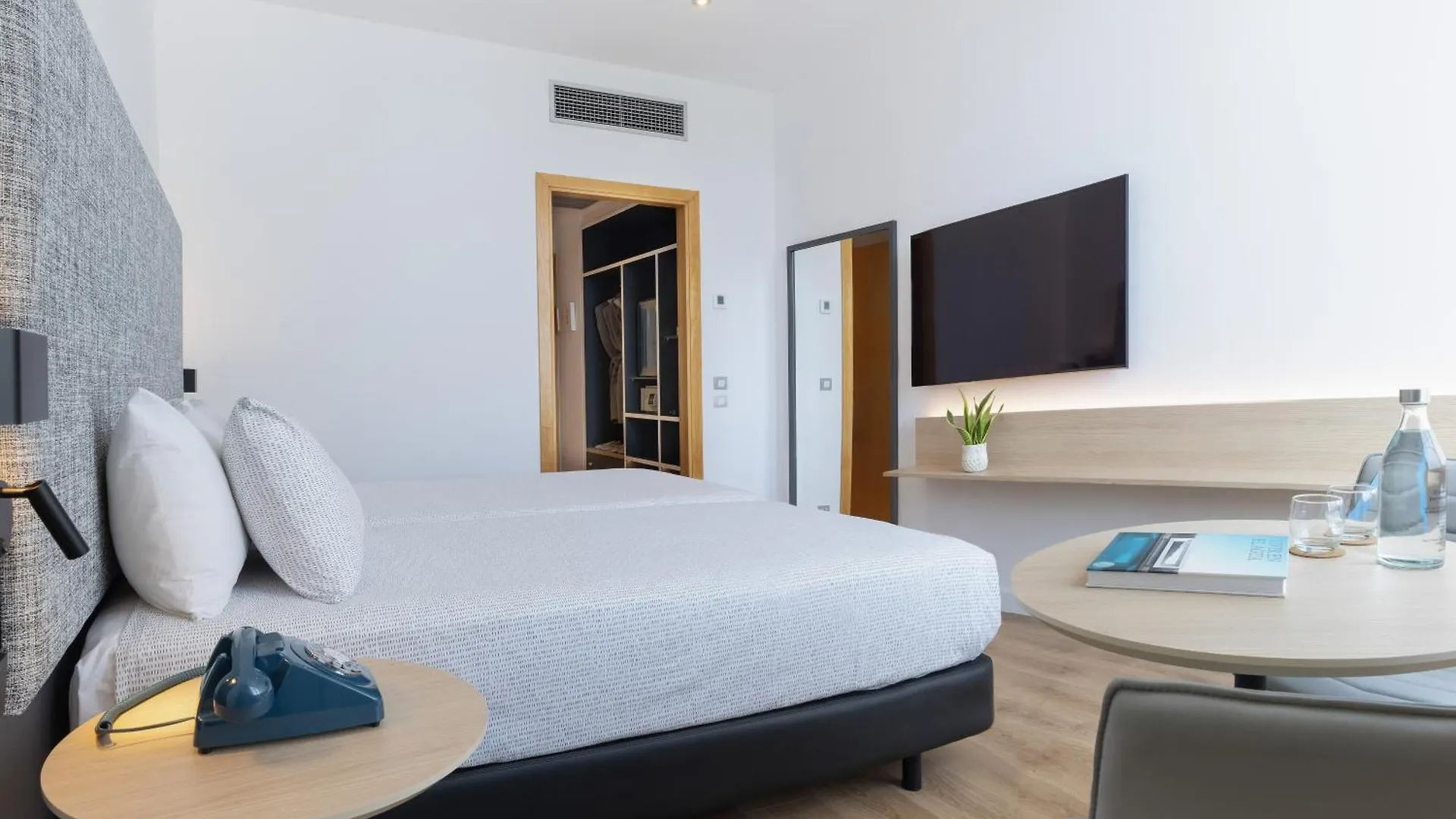 Hotel Barcelona Aeropuerto, affiliated by Meliá El Prat de Llobregat