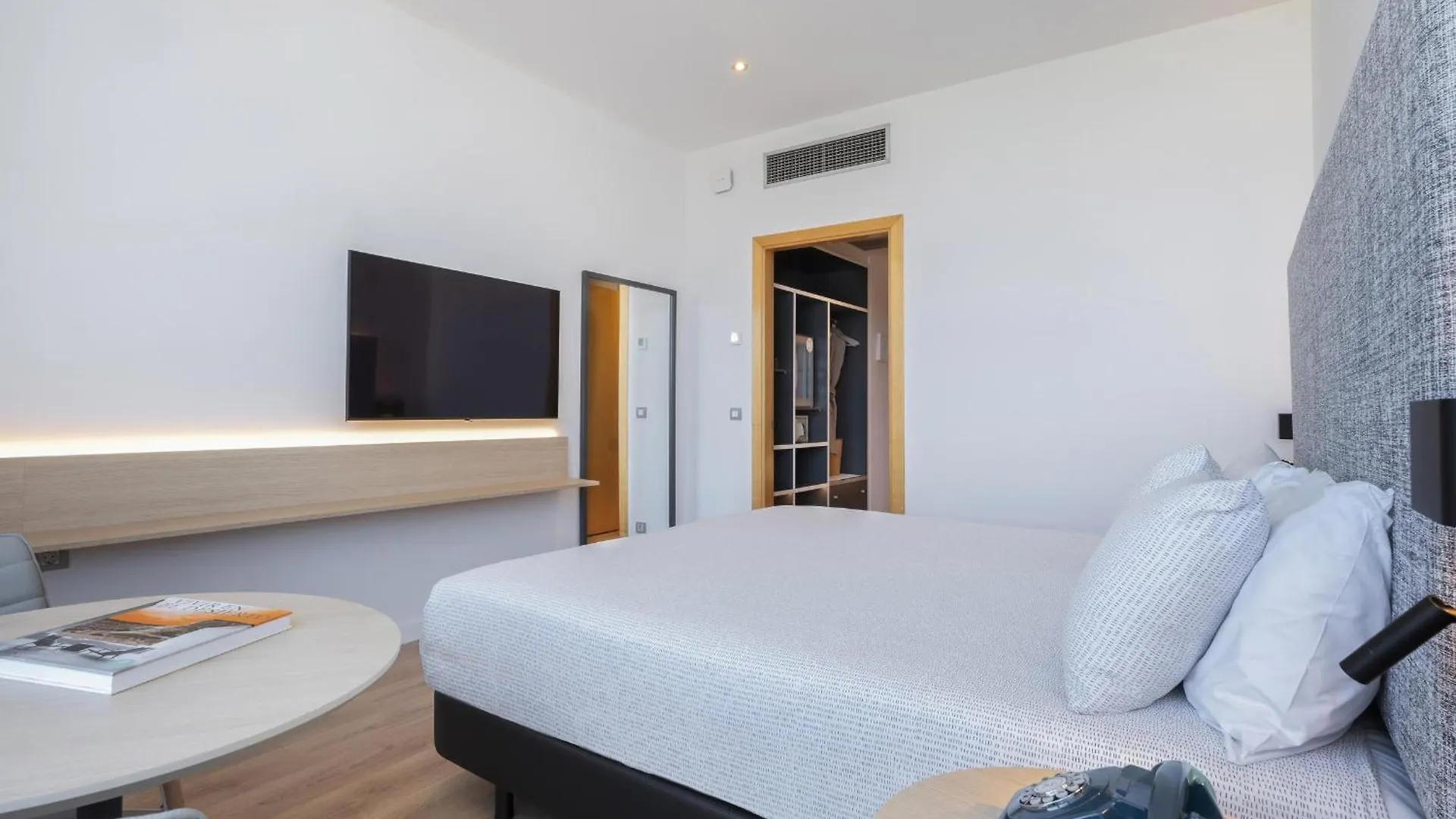 Hotel Barcelona Aeropuerto, affiliated by Meliá El Prat de Llobregat