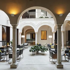 Del Lucero 4* Sevilha