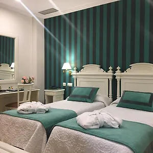 Adriano Boutique 3* Sevilha