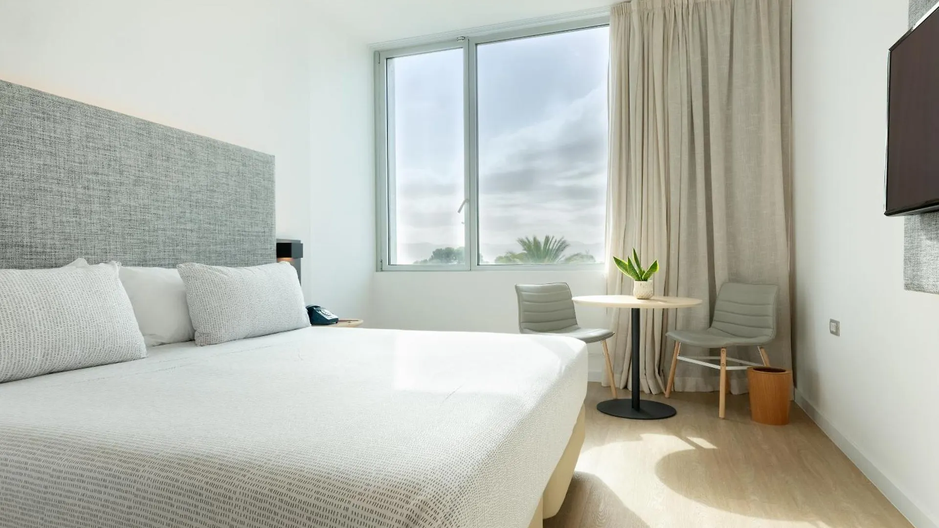 Hotel Innside By Melia Barcelona Aeropuerto El Prat de Llobregat